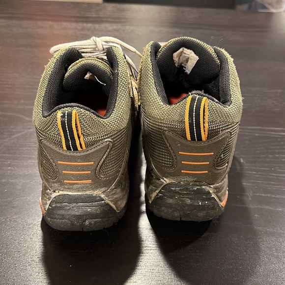 Golden Retriever Work Boots; waterproof with hard toes; men’s size 9 1/2 Wide - Picture 2 of 8